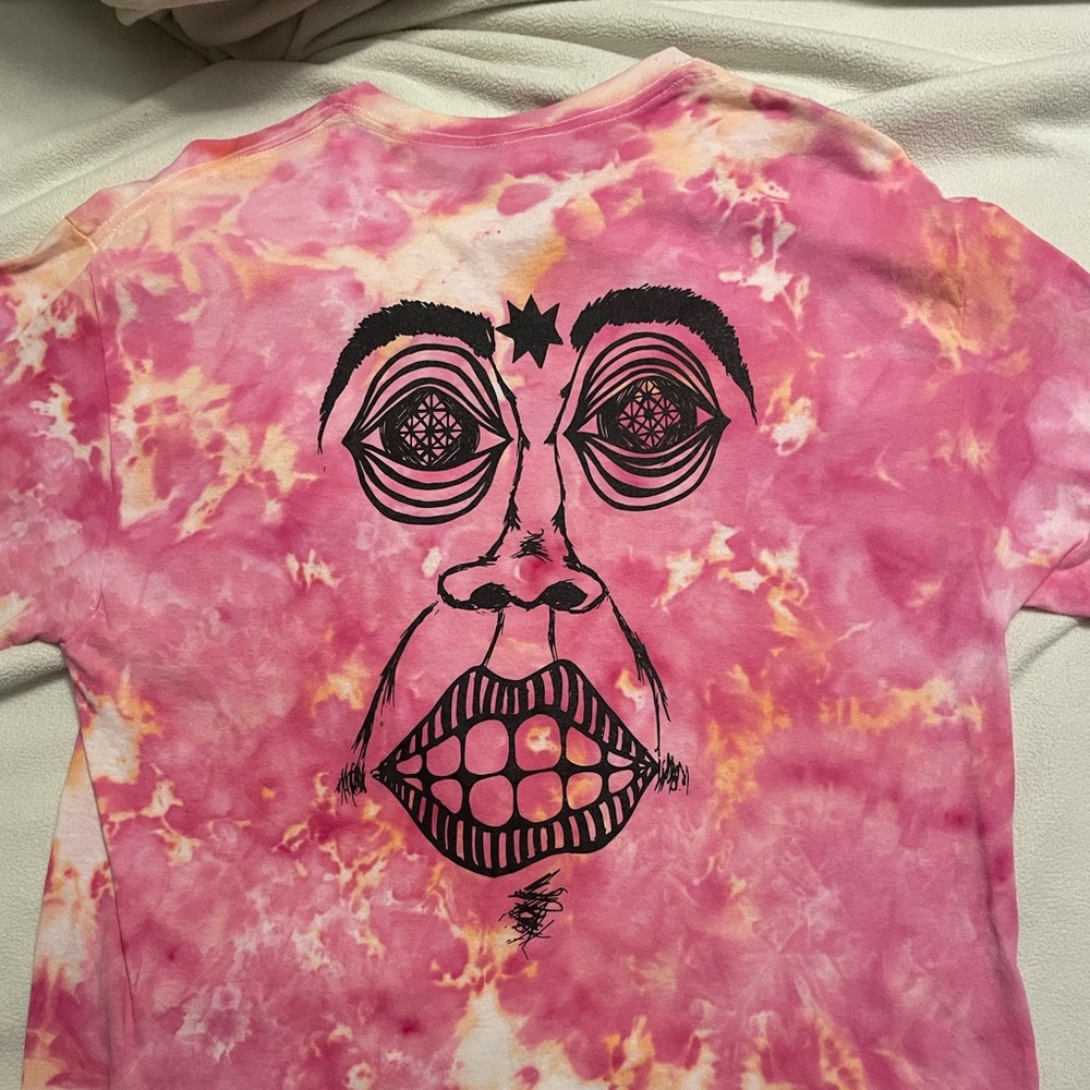 TIE-DYE TEE!! Original artwork by me ! Also hand dyed !! Nice Heavy GILDAN